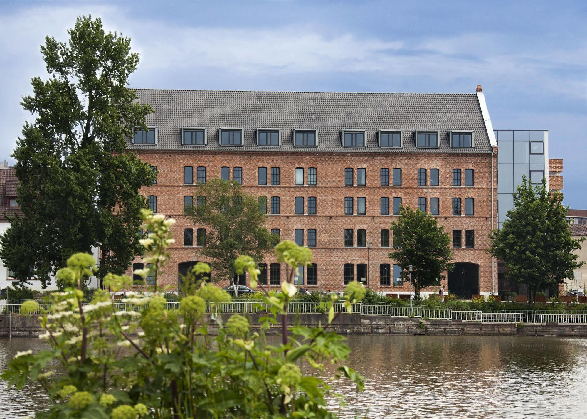 Hotel Hafenspeicher Леер Экстерьер фото